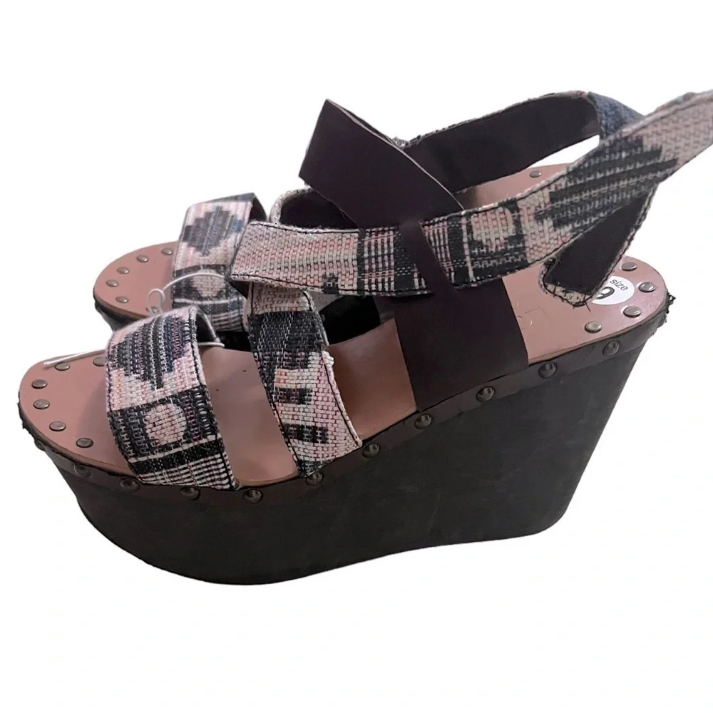 Joe’s Platform Wedge Studded Aztec Strapped Sandals- Size 9M